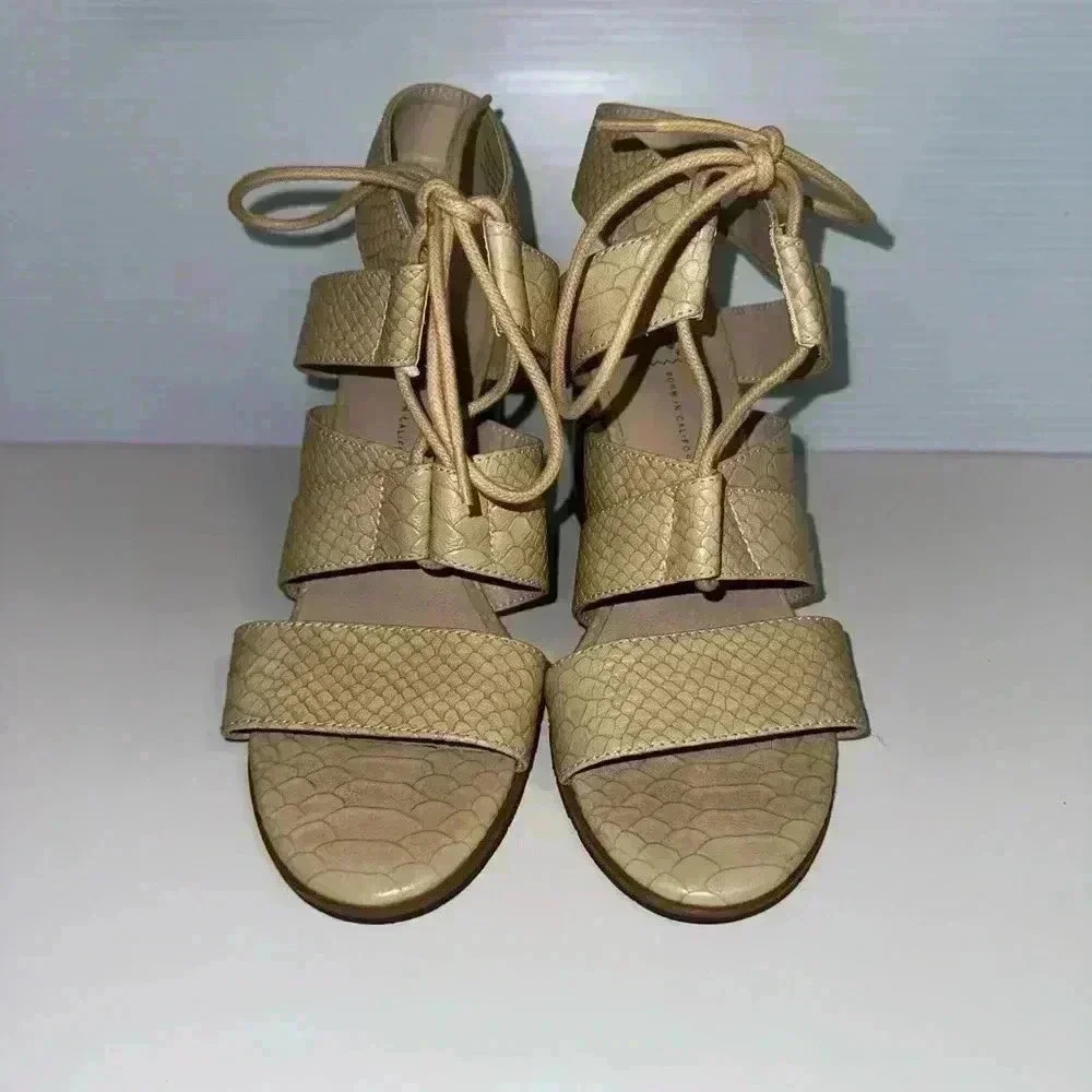 Born In California Sandals Stacked Heel Beige Lite Tan Faux Snakeskin Size 6 1/2